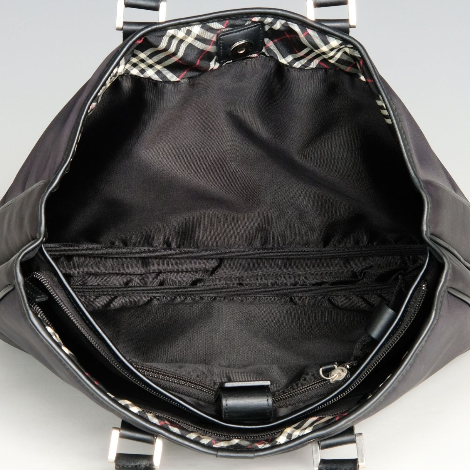 ✨美品✨BURBERRY ビジネスバッグ レザー ロゴ チェック ブラック 美品】 BURBERRY バーバリー ビジネスバッグ ノバチェック ナイロン