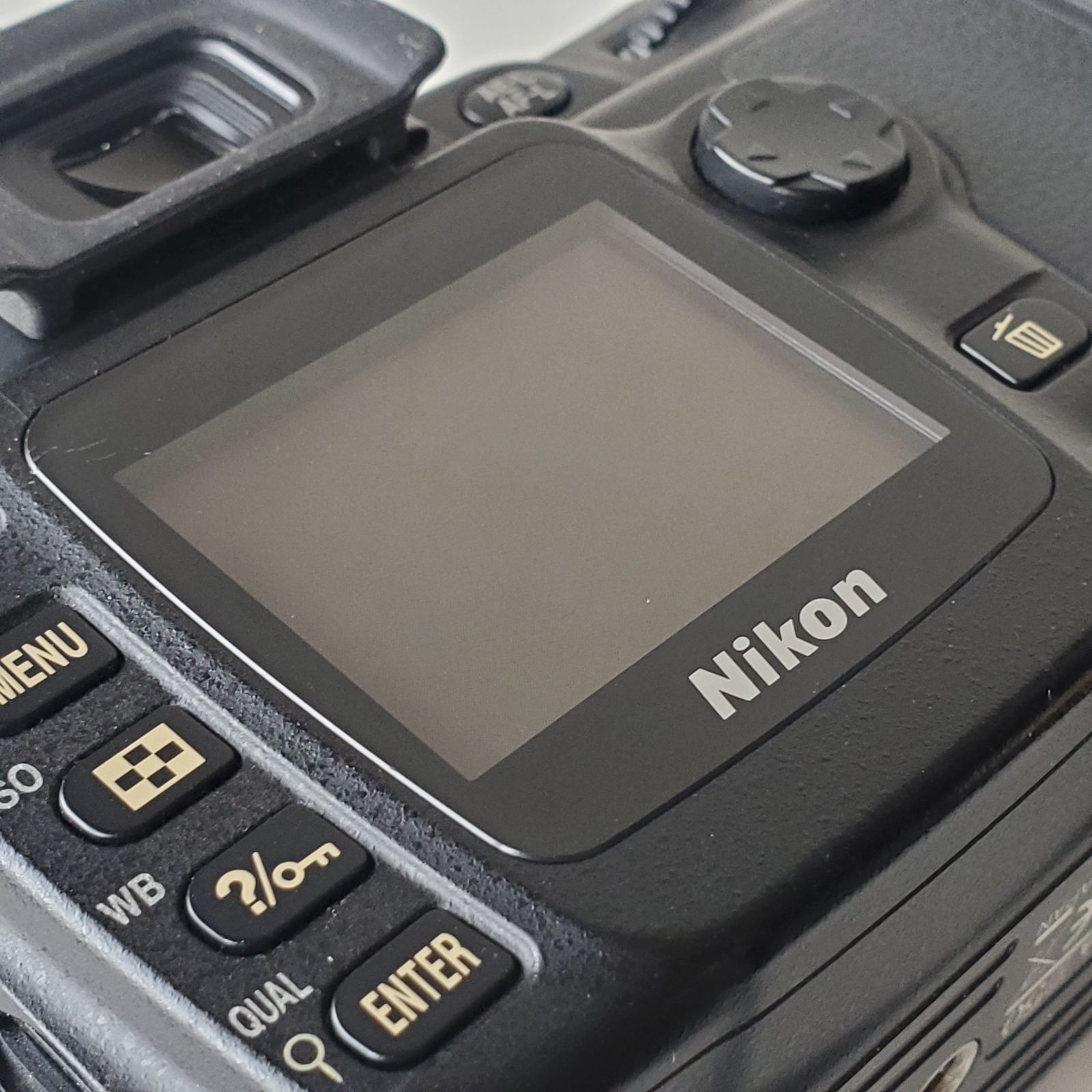 SDカード2GBをおまけ♪ 通電・基本動作確認 ニコン Nikon D50 AF-S DX
