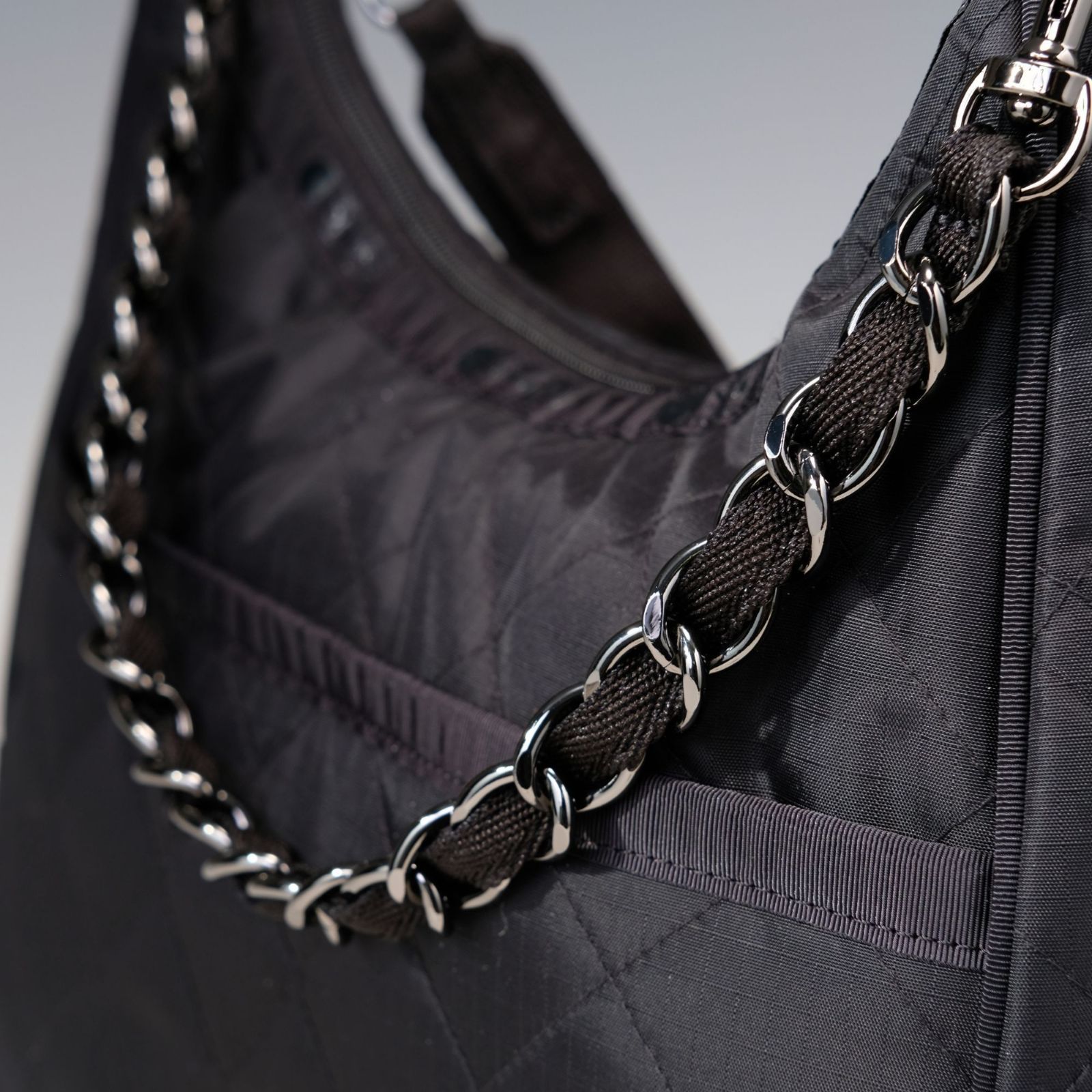 極美品】 レスポートサック CHAIN MED ZIP SHOULDER オニキスチェーン