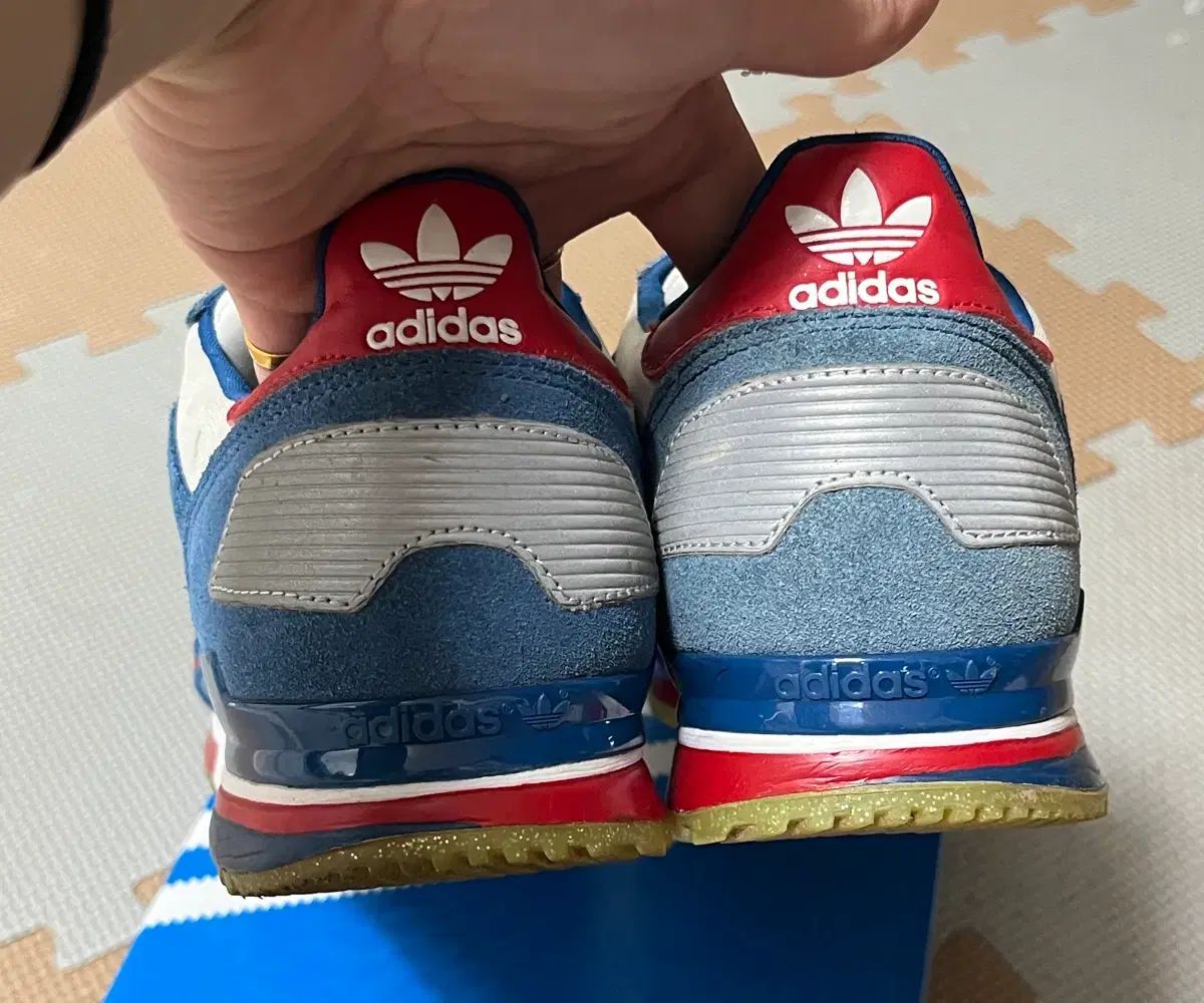 ああ Staff Coordinate・ADIDAS】 ・SHOES ハンドボール スペツィアル