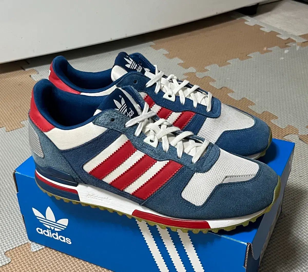 アディダス ZX700 スニーカー ランニングシューズ 245 - メルカリ