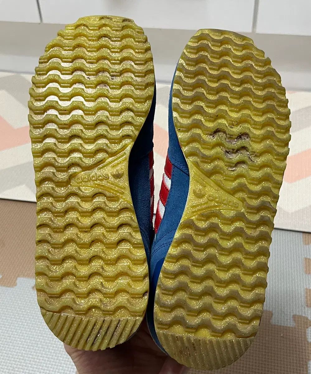 アディダス ZX700 スニーカー ランニングシューズ 245 - メルカリ