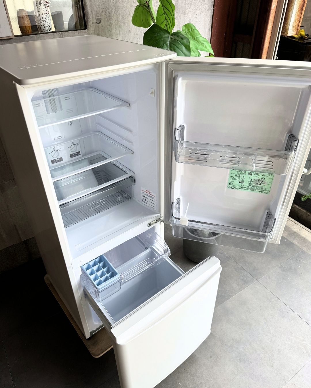 設置まで✨ MITSUBISHI 一人暮らし冷蔵庫 146L✨ 2024年製⭕️ 設置まで✨ MITSUBISHI 一人暮らし冷蔵庫 146L✨ 2024年製⭕️ - メルカリ