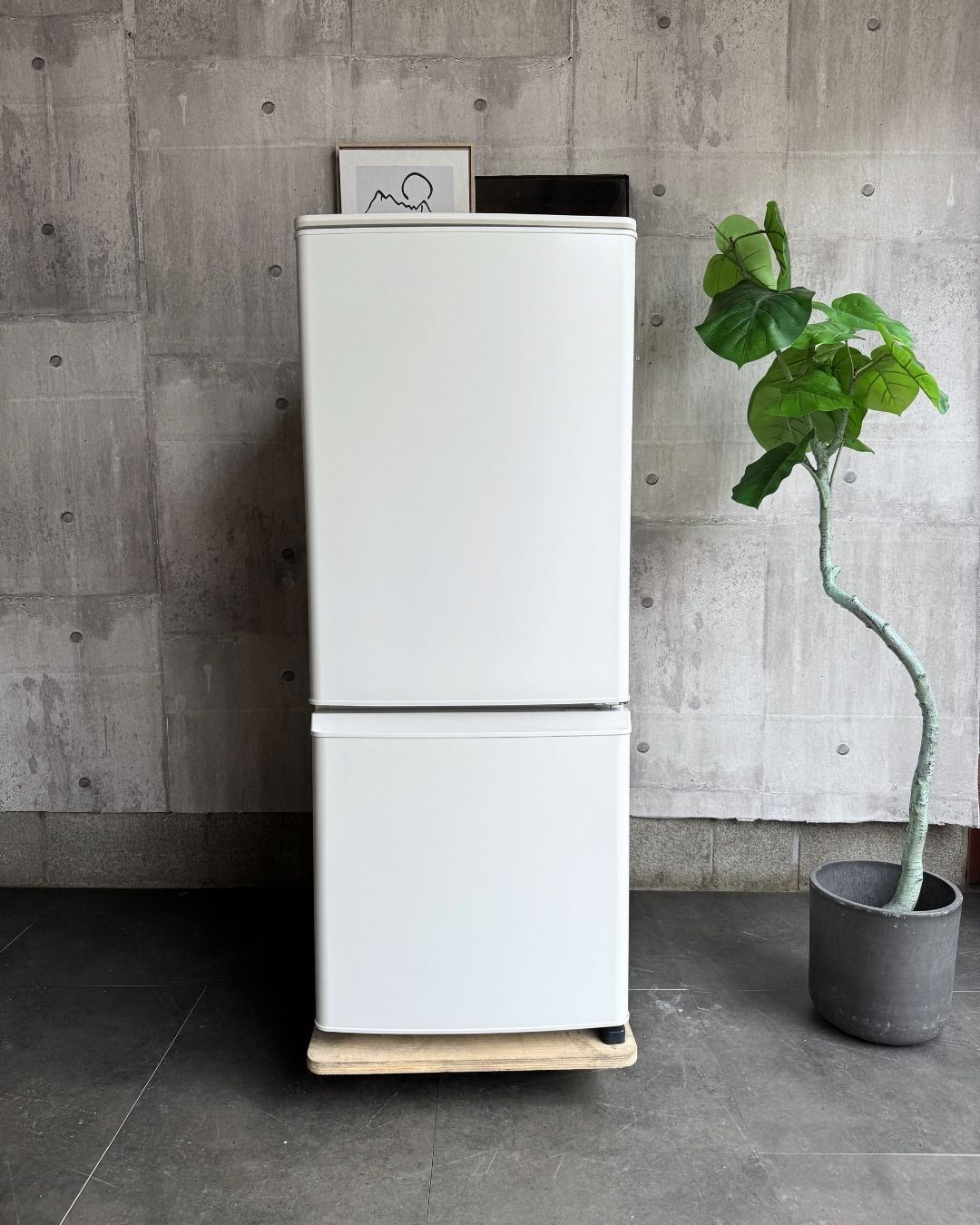 設置まで✨ MITSUBISHI 一人暮らし冷蔵庫 146L✨ 2024年製⭕️ - メルカリ