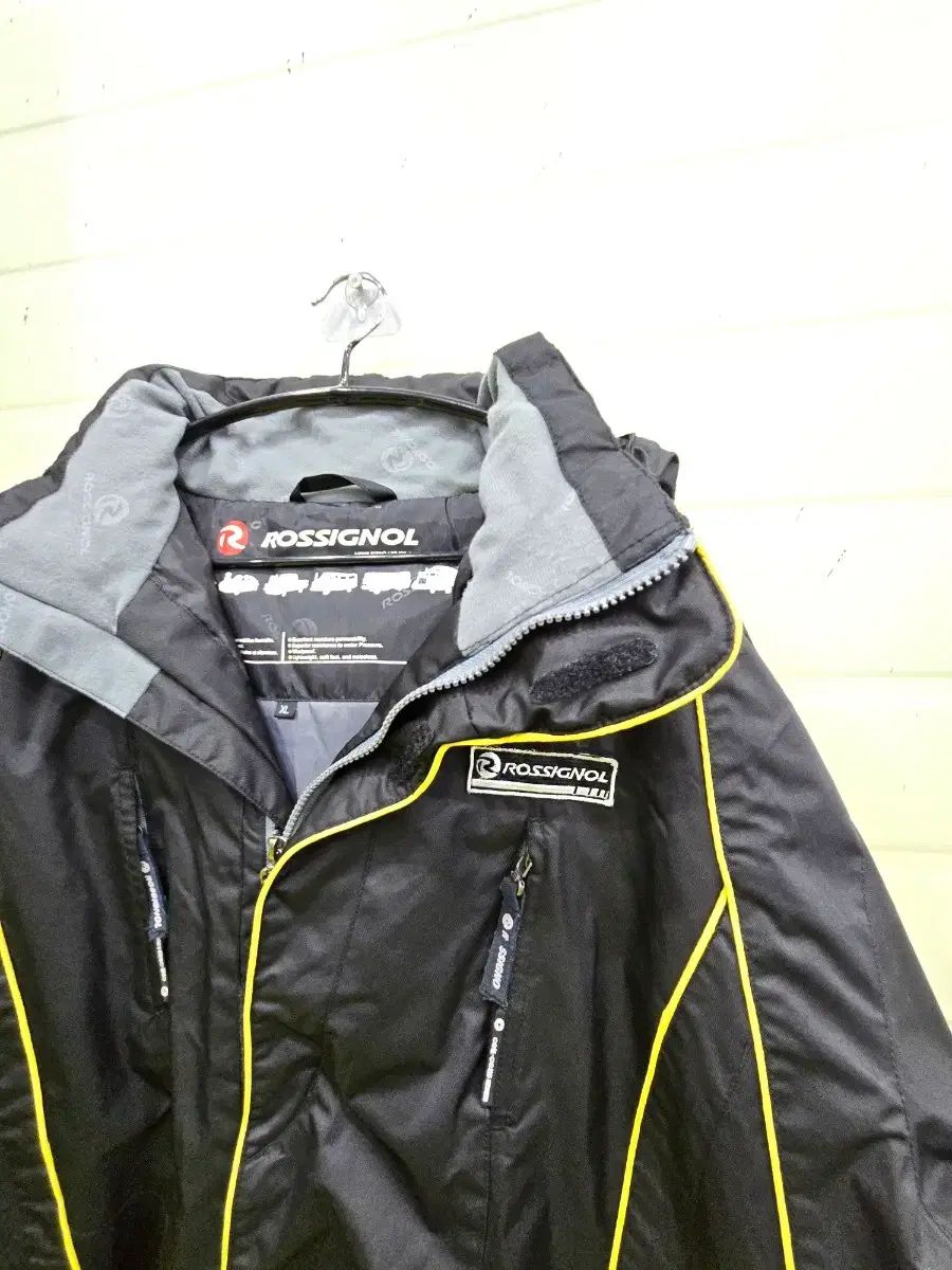 ROSSIGNOL ロシニョール ブラック ウィンドブレーカー ジャケット XXL
