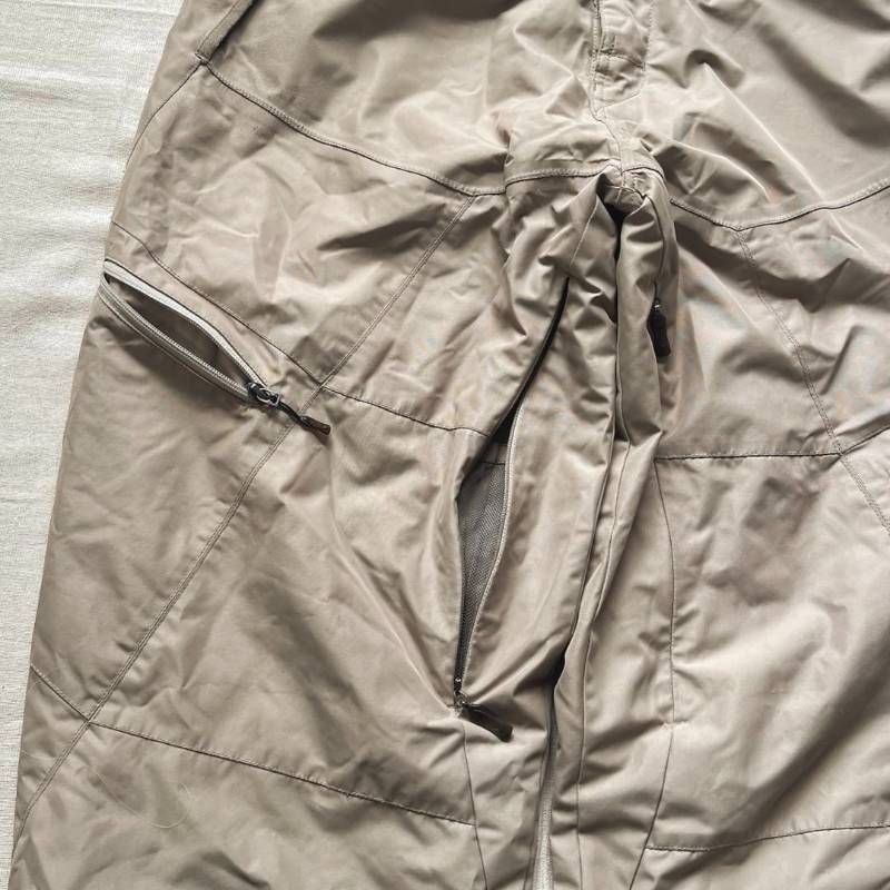 90s 00s OAKLEY ナイロンパンツ archive スキーパンツ 古着 極希少 00s archive アーカイブ古着 OLD OAKLEY オークリー ギミック