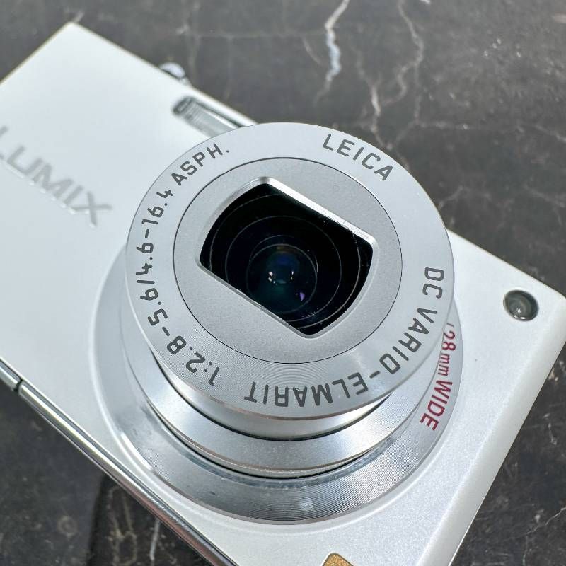 美品】Panasonic LUMIX DMC-FX33 ホワイト 810万画素 28mm広角 LEICA