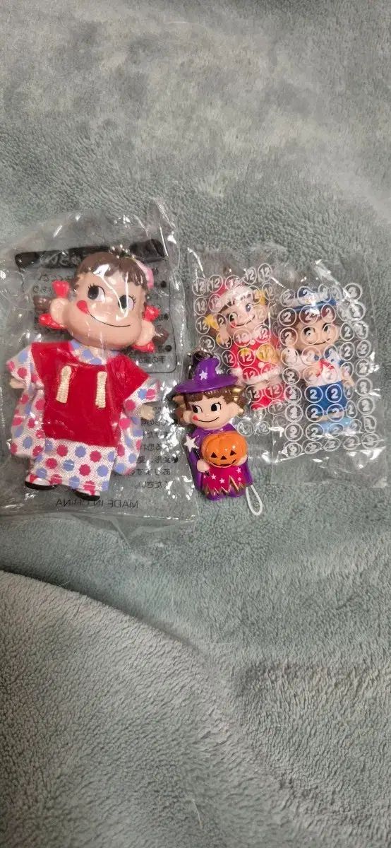 ペコちゃん ぬいぐるみ キーホルダー セット (未開封) - メルカリ