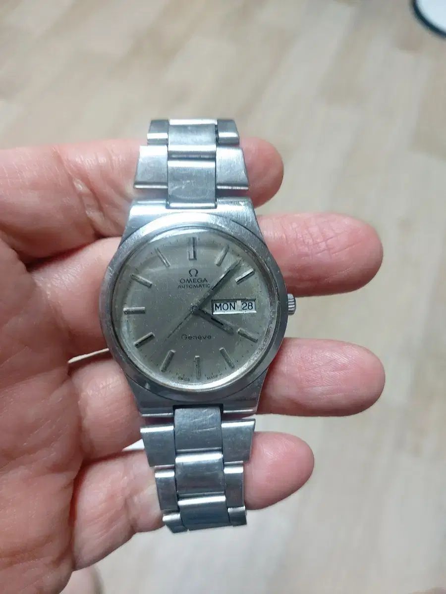 オメガ ジュネーブ オートマティック 時計