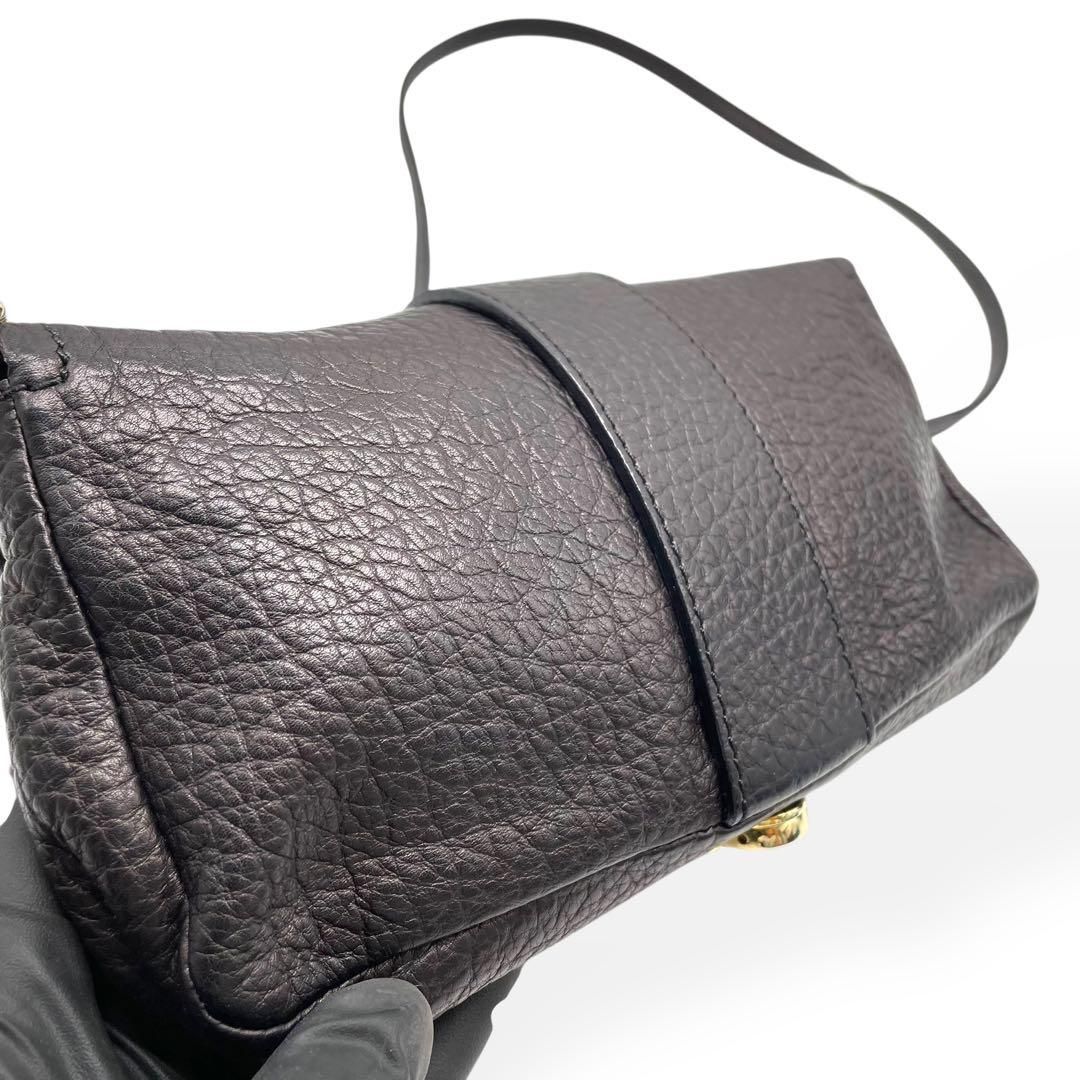 未使用級　レア　GIVENCHY ジバンシィ　ショルダーバッグ　ブラック　シボ革 未使用級 レア GIVENCHY ジバンシィ ショルダーバッグ ブラック シボ革