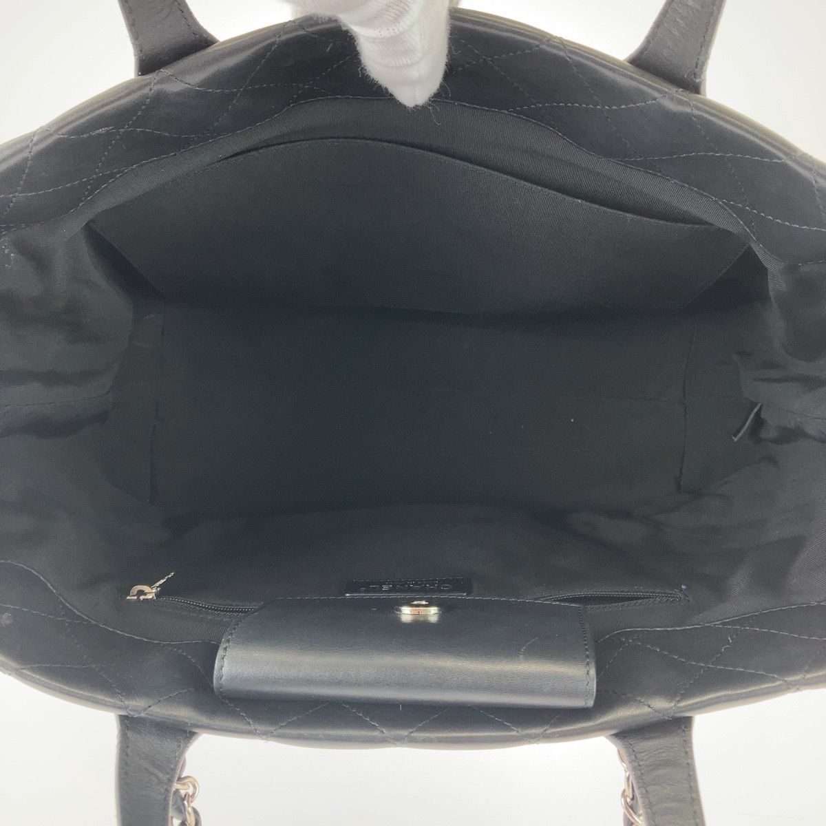 美品 CHANEL シャネル マトラッセ ココマーク ブラック 黒 シルバー