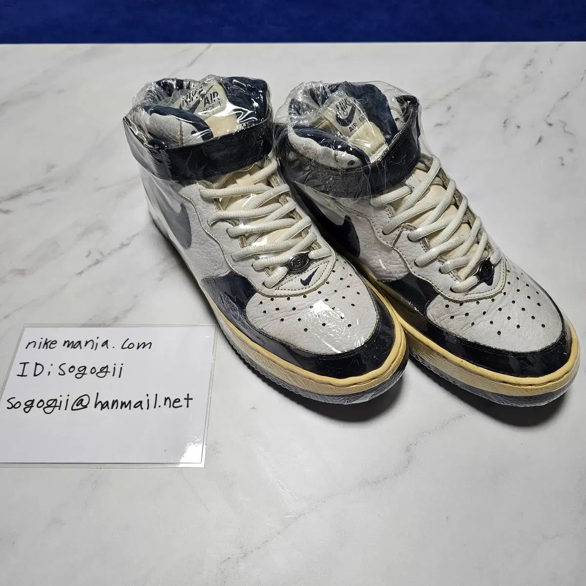 エアフォース 1 ミッド 00年 LOVE YOURSELF 承 ´Her´ 白男 265