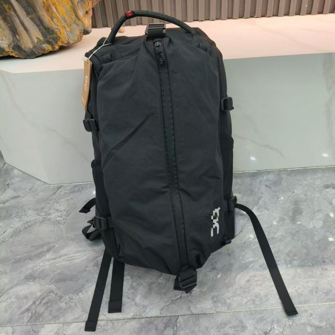 on speed pack 30L ブラックリュック バックパック - メルカリ