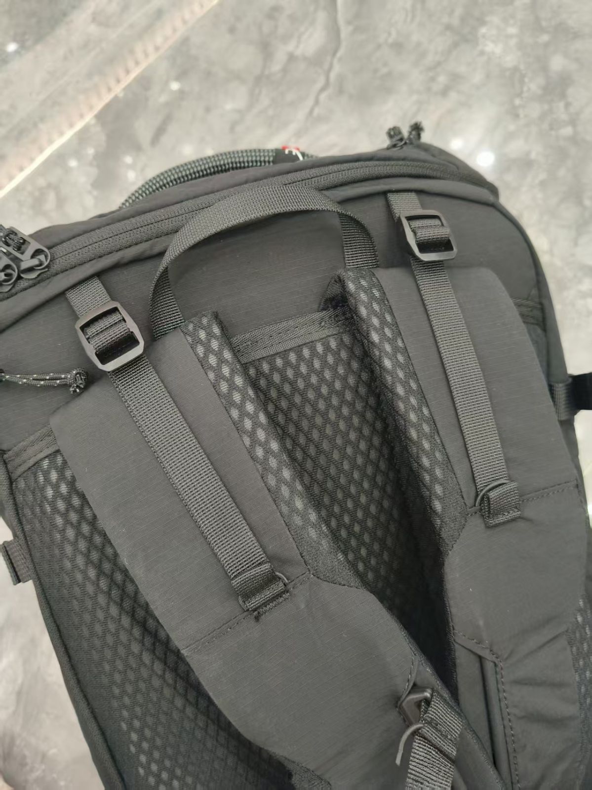 on speed pack 30L ブラックリュック バックパック - メルカリ