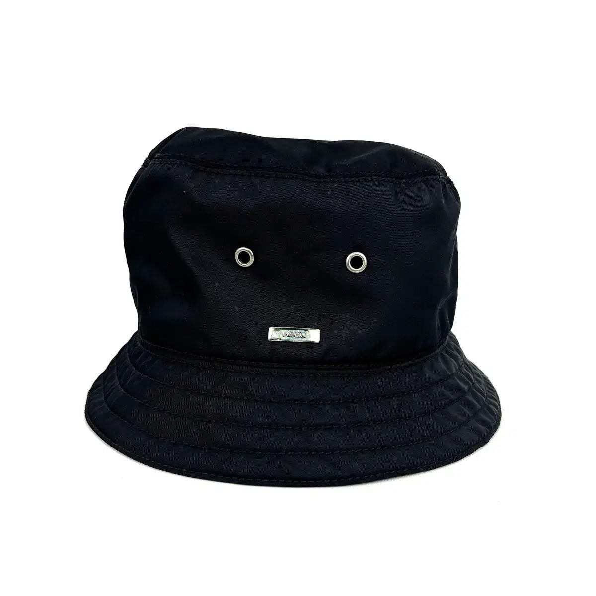 メルカリ内最安　プラダ　バケットハット　M M プラダ ナイロン バケットハット 帽子 - メルカリ
