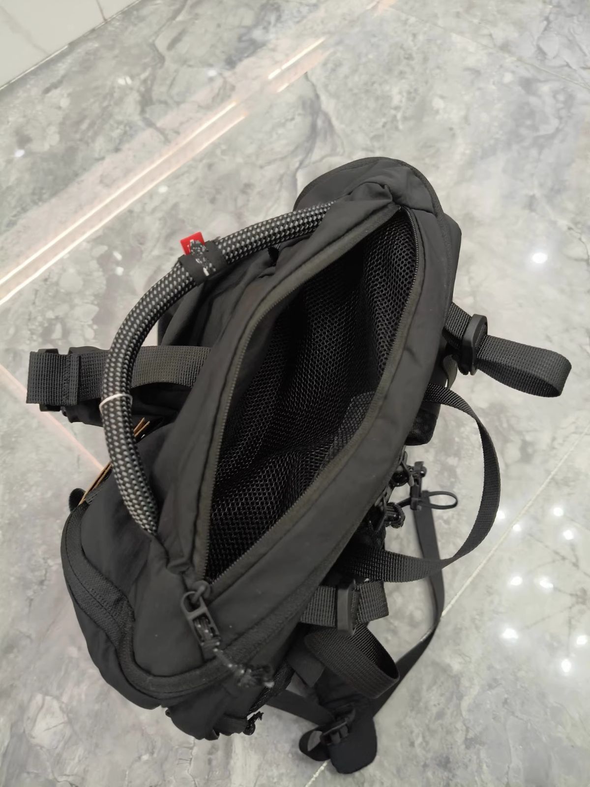 on speed pack 30L ブラックリュック バックパック - メルカリ