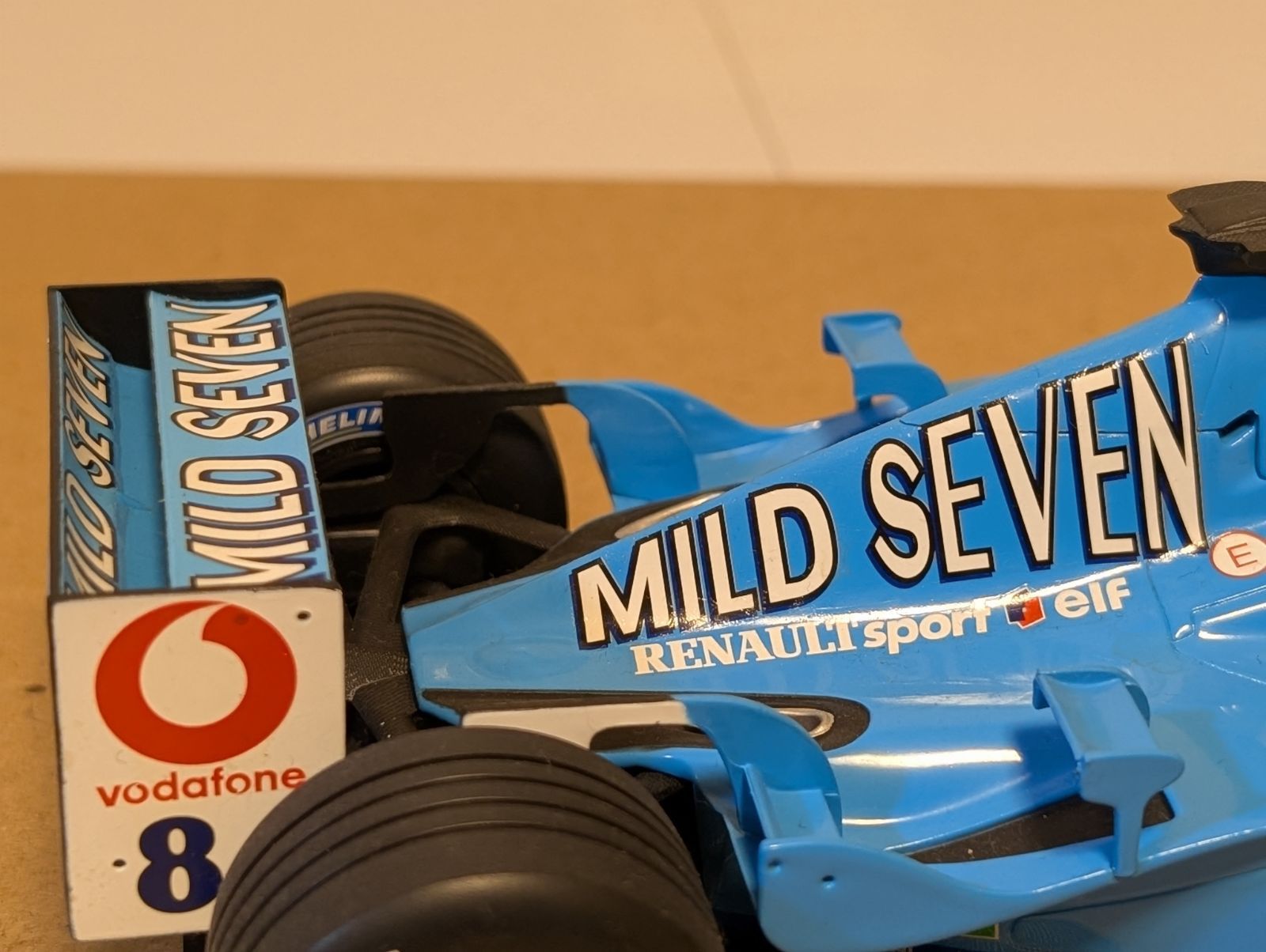 タバコデカール加工1/18ミニチャンプス ベネトンB201 ジェンソン