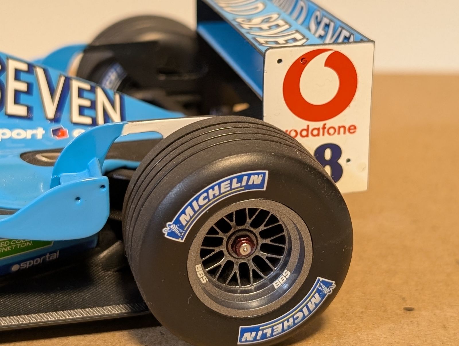 タバコデカール加工1/18ミニチャンプス ベネトンB201 ジェンソン