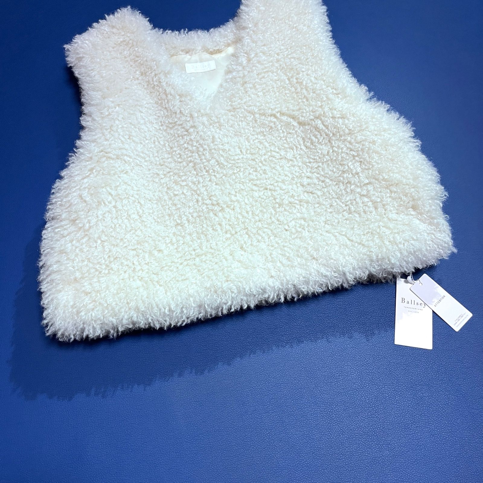 cY19 新品 Ballsey プードルファー Vネックベスト ベスト ファー