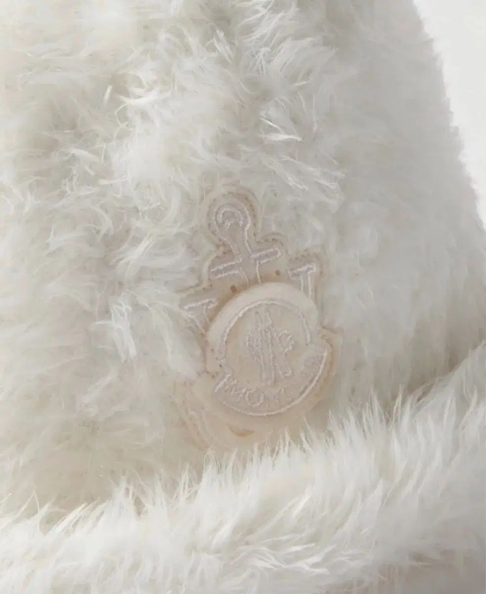 MONCLER モンクレール 白 ファー バケットハット ウール 帽子 - メルカリ