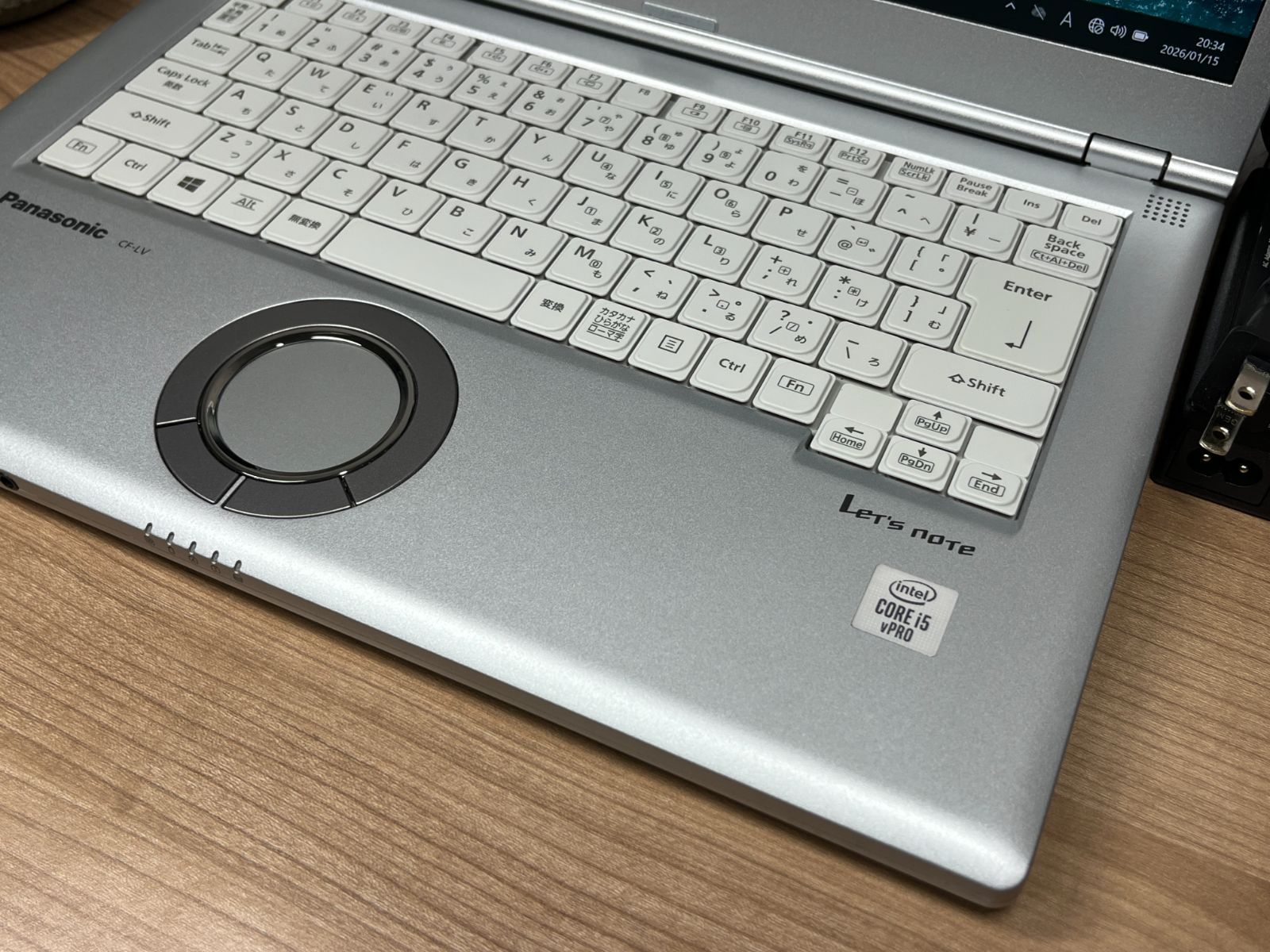 LTE・美品＞1194 軽量 Panasonic レッツノート CF-LV9 16GB/SSD256 i5