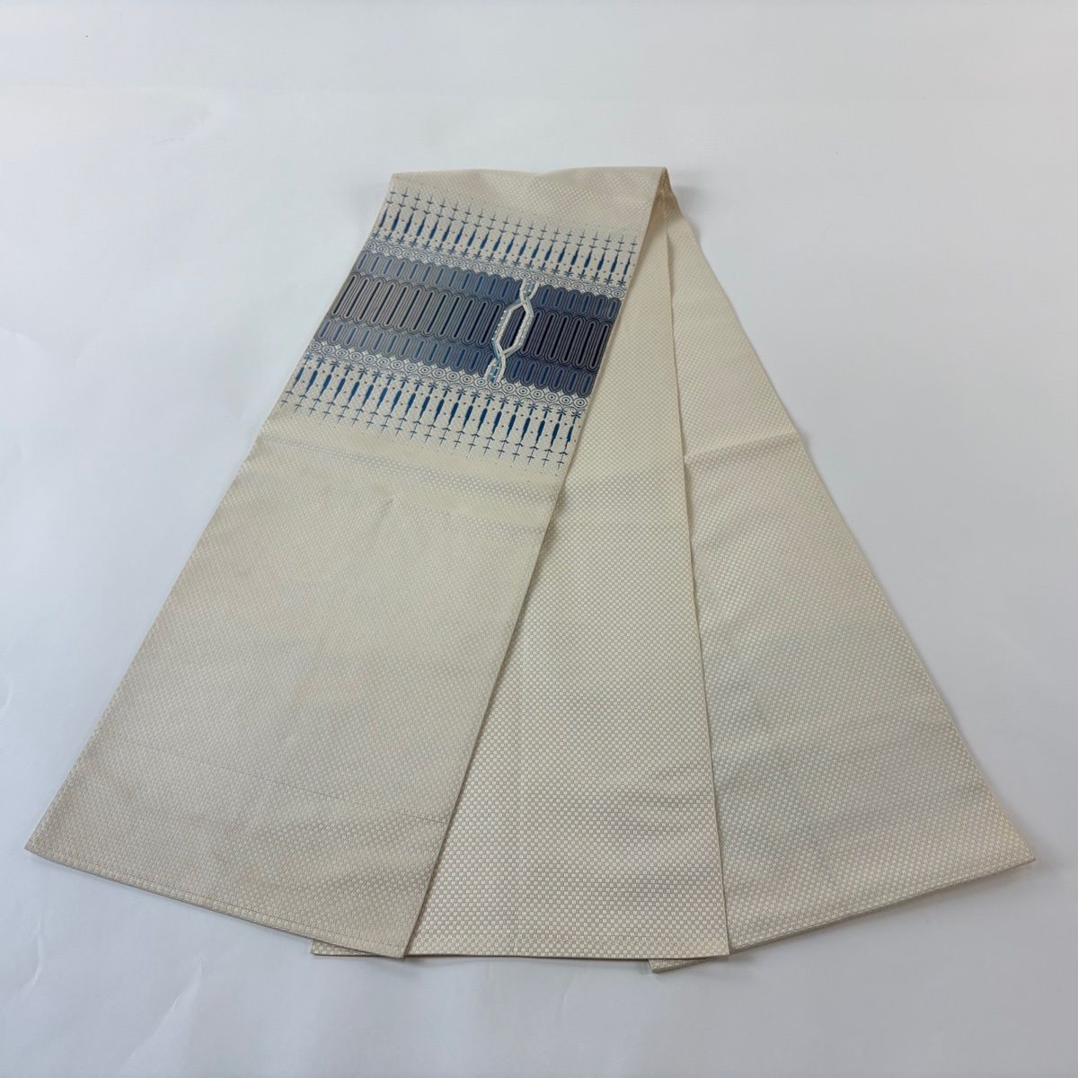 名古屋帯 名品 八寸名古屋帯 幾何学 クリーム 正絹 【中古】 - メルカリ