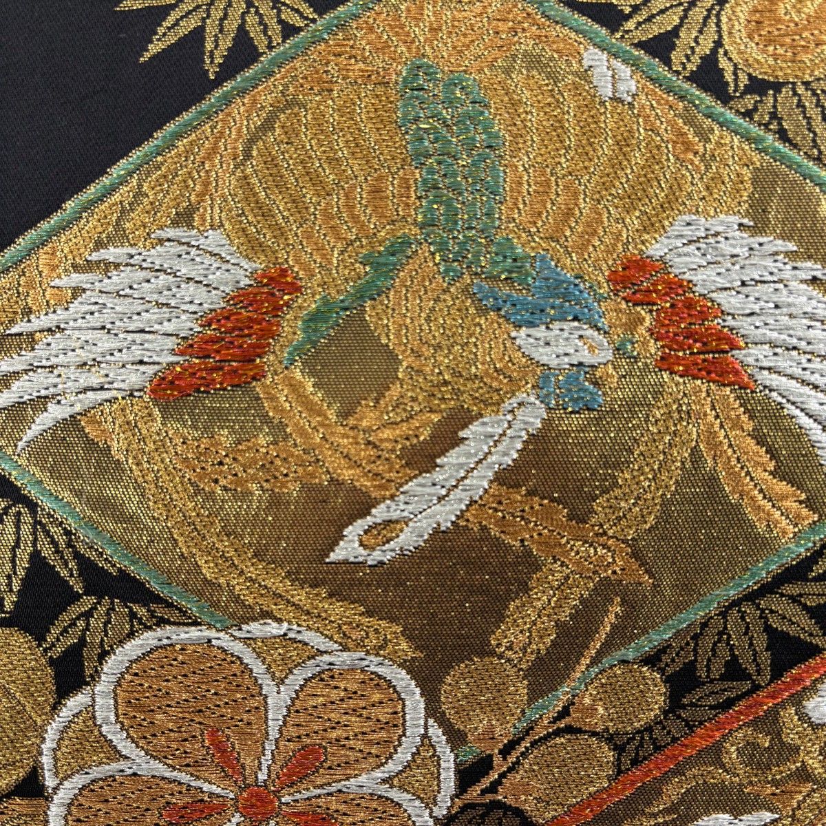 美品】 袋帯 秀品 華文 鳳凰 金糸 箔 黒 六通 正絹 【中古】 - メルカリ