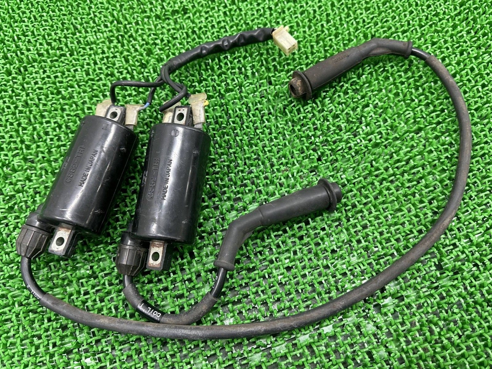 VT250F イグニッションコイル CS82-TR1 ホンダ 純正 中古 バイク 部品