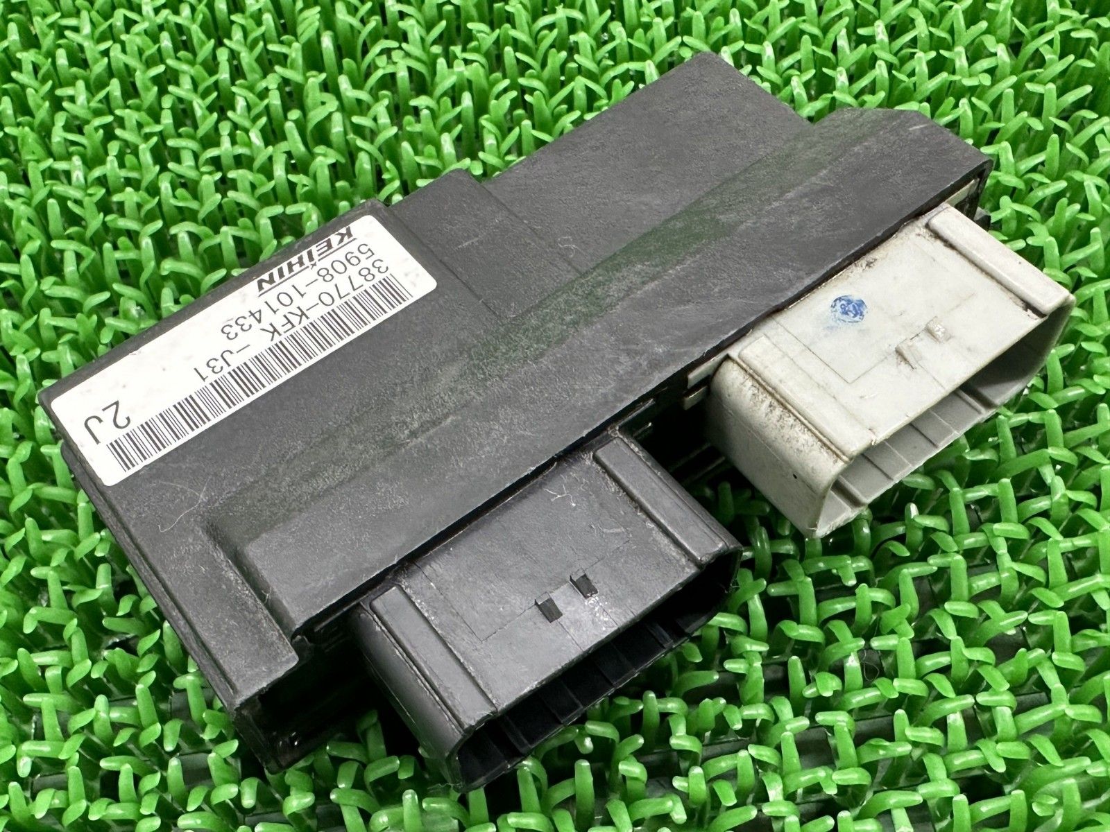 VTR250 ECU ホンダ 純正 バイク 部品 MC33 ECM PGM-FIユニット コントロールユニット 機能的問題なし 車検 Genuine 【中古】 37 VTR250 ECU ホンダ 純正 中古 バイク 部品 MC33 PGM-FIユニット