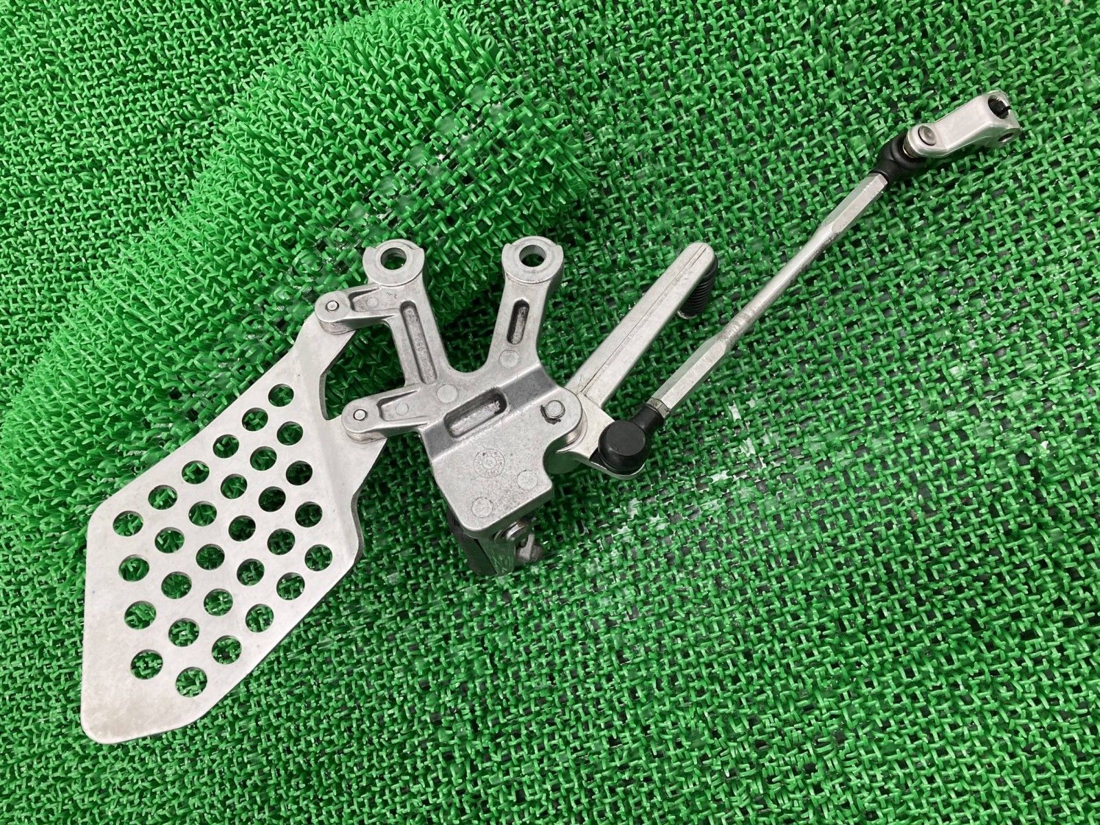 ZX-12R ステップ 1062 カワサキ 純正 中古 バイク 部品 ZXT20B シフト