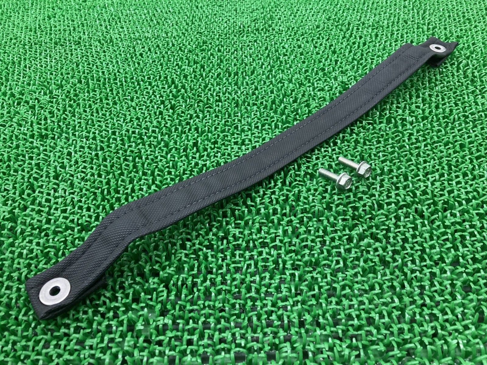 スピードトリプルR シートバンド トライアンフ(TRIUMPH) 純正 中古 トライアンフ SpeedTriple 約470mm コンディション良好 品薄 To
