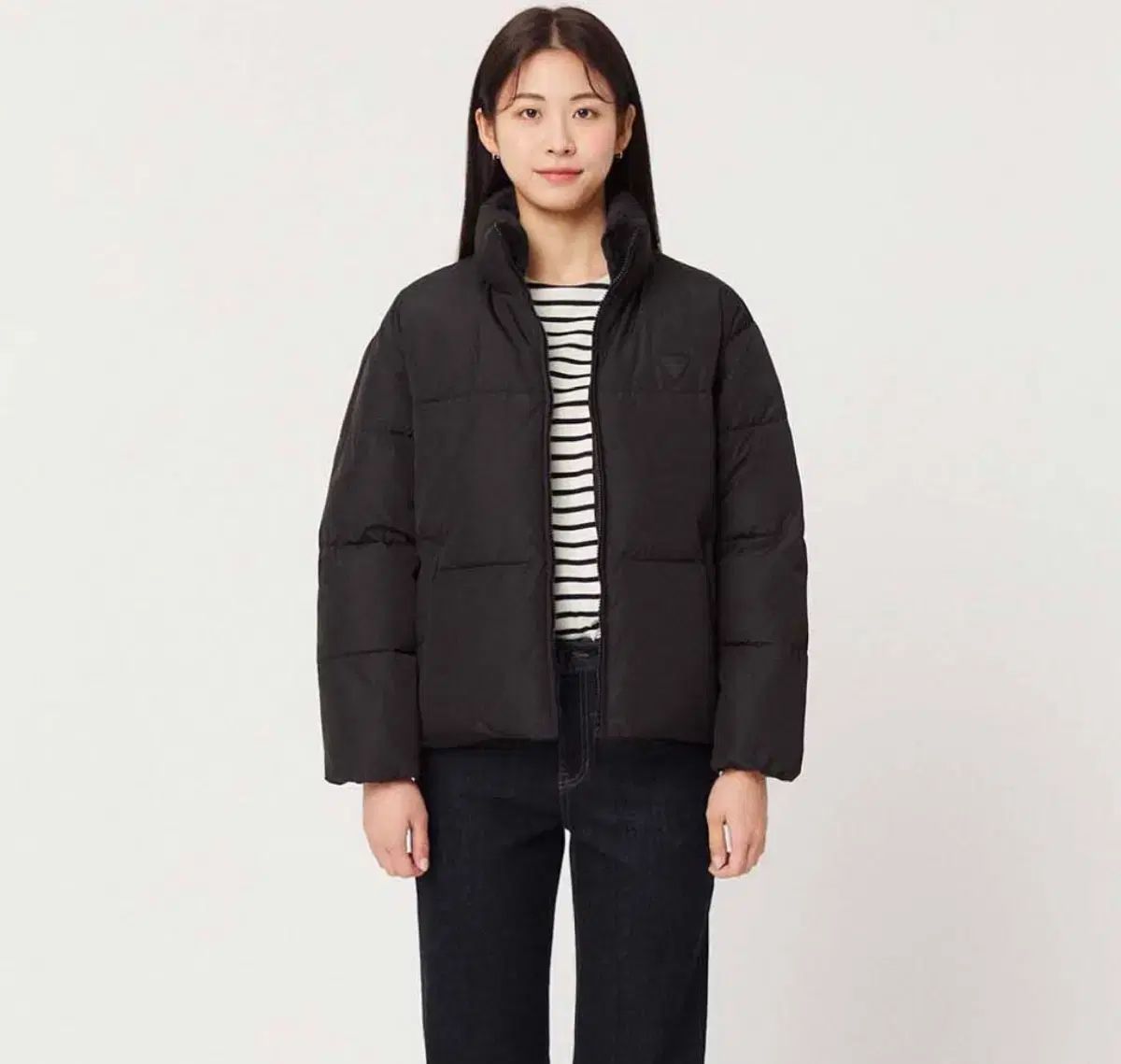 GUESS ブラック ショートダウン xs - メルカリ