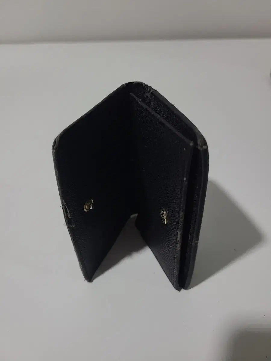 プラダ PRADA 二つ折り財布 TRIANGOLO 小銭入れ付き⁄SAFFIANO 中古 