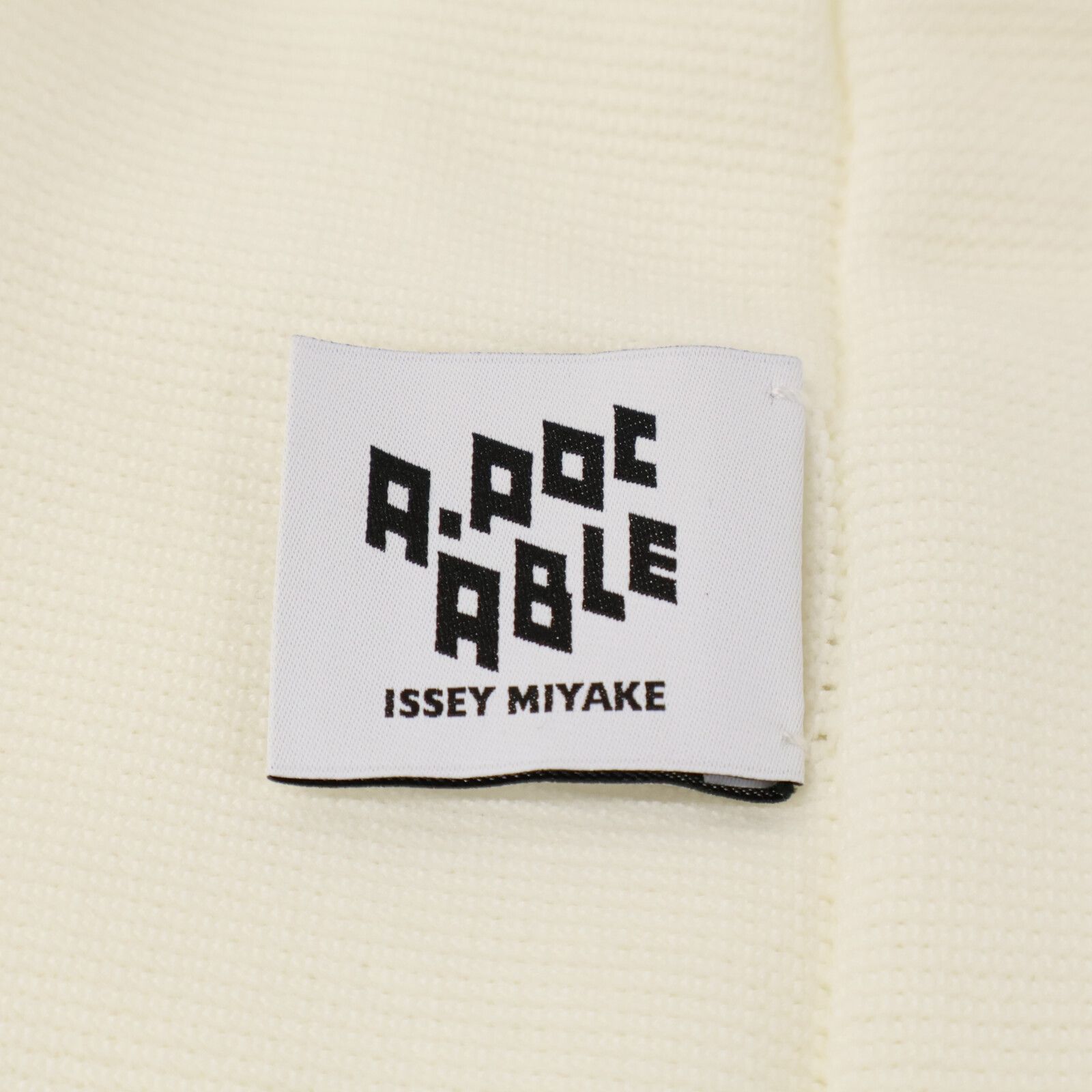 イッセイミヤケエイポック AT11KK414 ﾎﾜｲﾄ ｺｯﾄﾝ×ﾅｲﾛﾝ ﾊｰﾌｽﾘｰﾌﾞﾃﾞｻﾞｲﾝﾆｯﾄﾌﾟﾙｵｰﾊﾞｰ 3 ISSEIMIYAKE A.POC イッセイミヤケエイポック AT11KK414 ﾎﾜｲﾄ ｺｯﾄﾝ