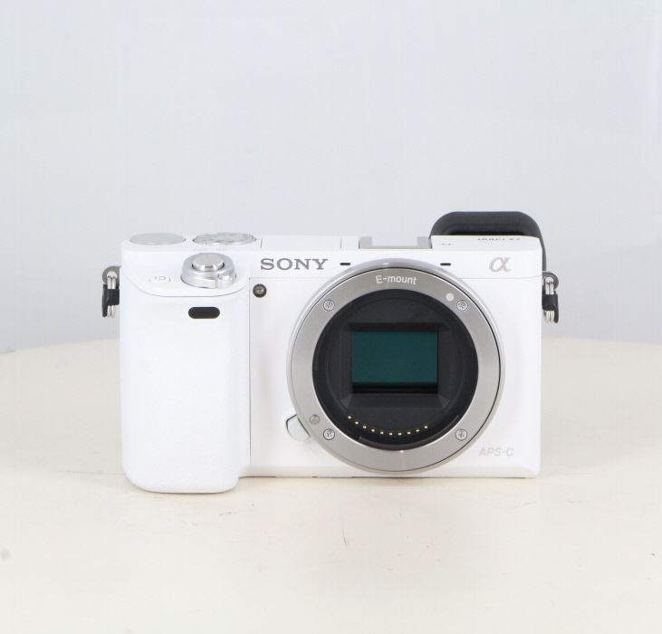 中古】(ソニー) SONY α6000 (ILCE-6000) ボディ ホワイト - メルカリ