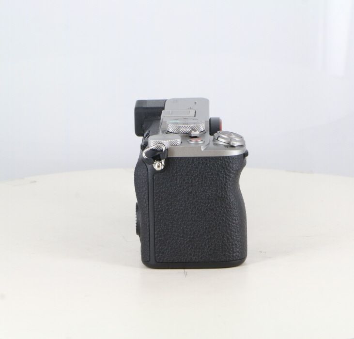 中古】(ソニー) SONY α7CII ボディ (ILCE-7CM2) ボディ シルバー