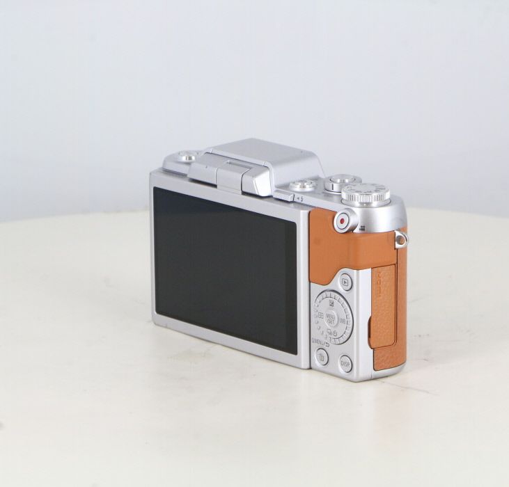 中古】(パナソニック) Panasonic DMC-GF7 ボディ ブラウン - メルカリ