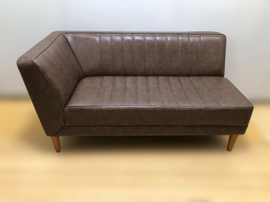  2人掛けソファ レザー調 ブラウン 幅142cm 福岡有名インテリアショップ モダン 北欧 店舗 待合 112925 4 054 ローソファベッド 2人掛け 3人掛けソファ ソファ ソファベッド