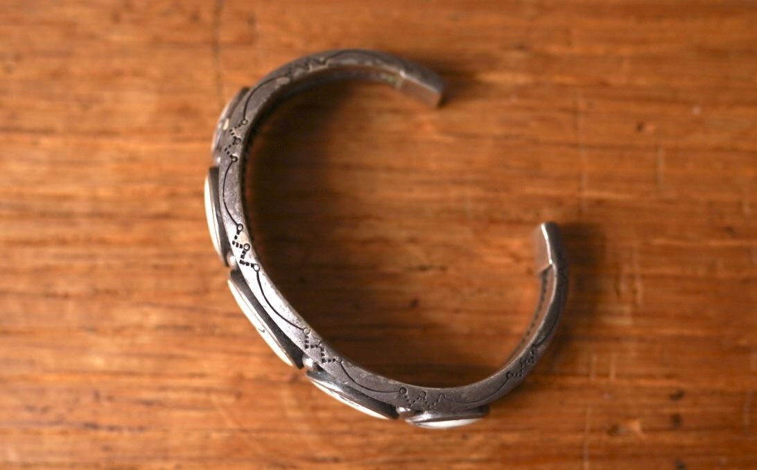 Navajo Navajo ナバホ族 ホワイトバッファロー バングル / Vintage