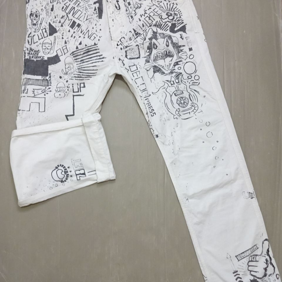 激レア★　ディーゼル　総柄 ペインターパンツ　W84cm　ルーズフィット　白×黒 DIESEL ディーゼル 総柄 ペインターパンツ W84cm / W29 / M ホワイト