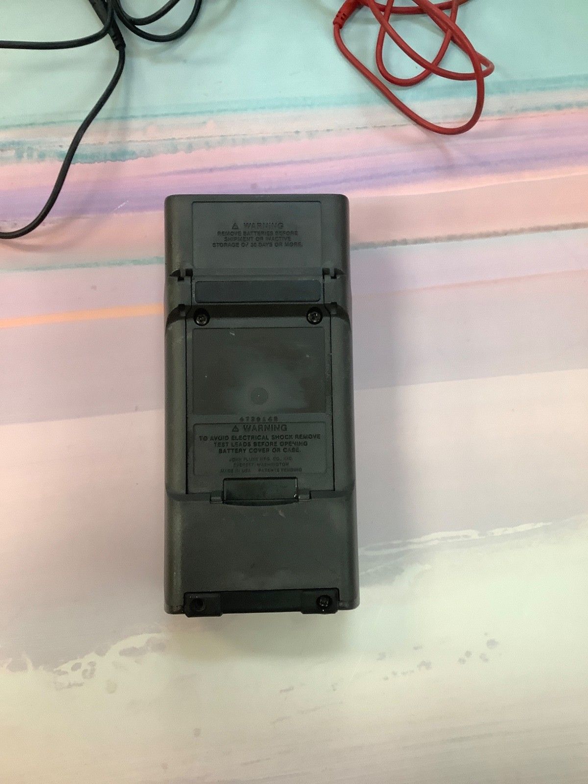 Fluke 27 FM Digital Handheld Multimeter 3200 Great Working Condition