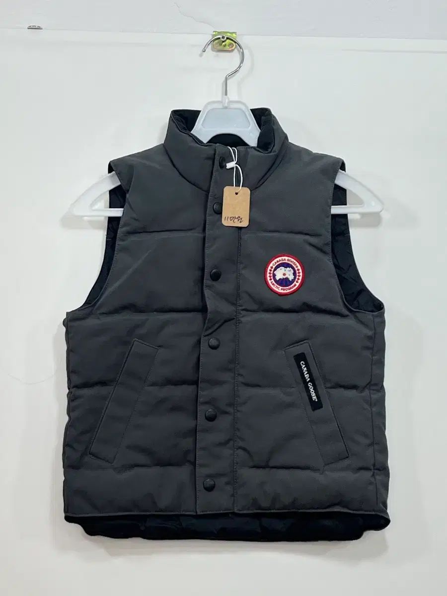 カナダグース ダウン ベスト キッズ 0115-2 Canada Goose(カナダグース) キッズ ダウン ベスト (キッズ
