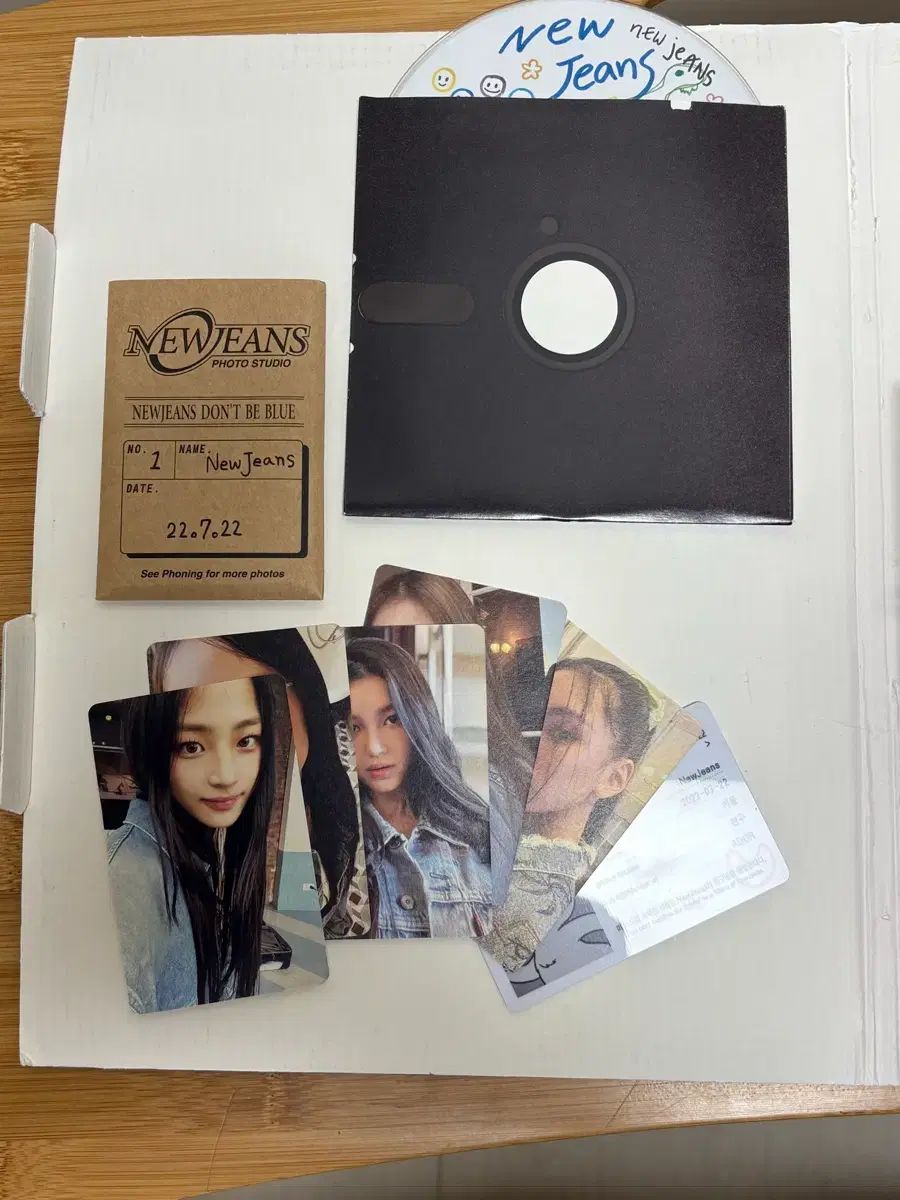 NewJeans ブルーブック 全員 サイン盤