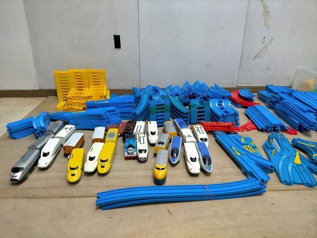 プラレール まとめ売り パーツ350点以上 250206 2