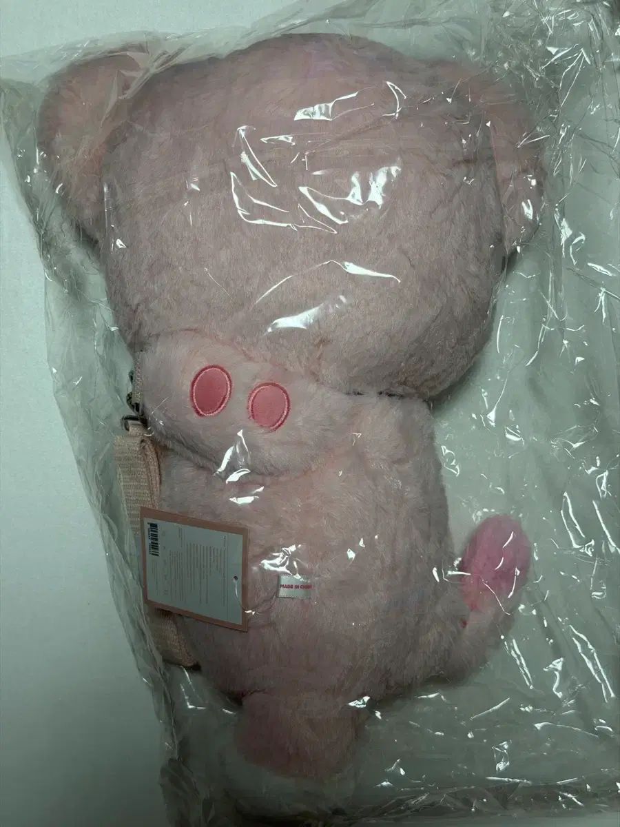 IVE アイヴ MINIVE ミニヴ ERANG E イランイ ハグ バッグ