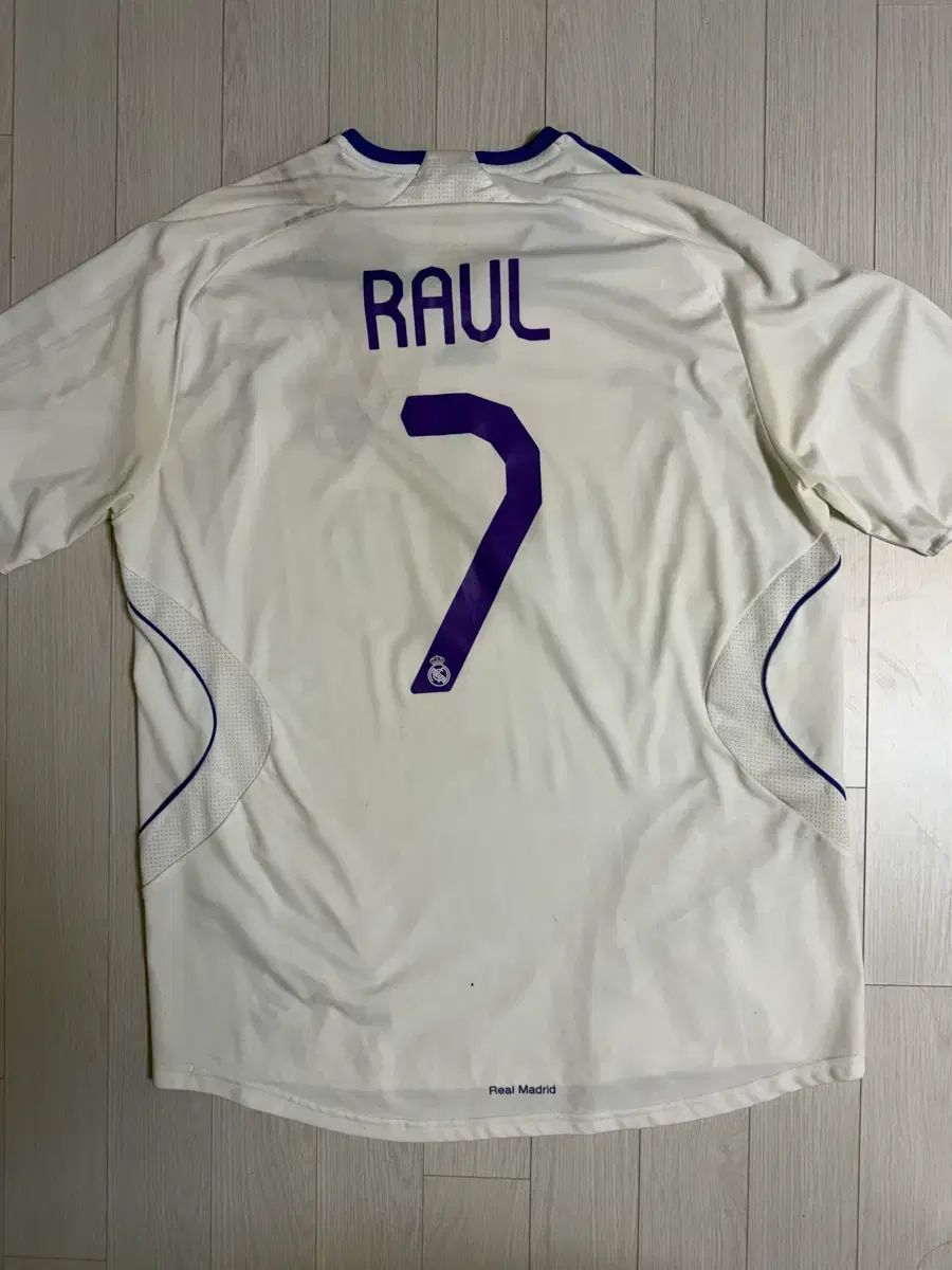 レアルマドリード ラウル 07-08 ホーム XL 出品 - メルカリ