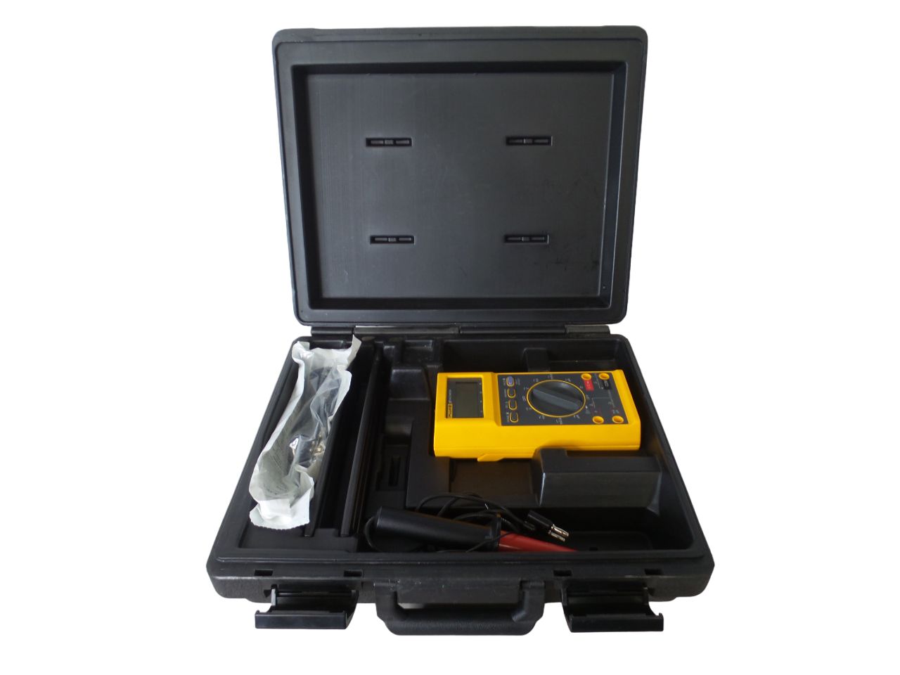 Fluke 27 Multimeter Hard Case and 80 K 6 Probe