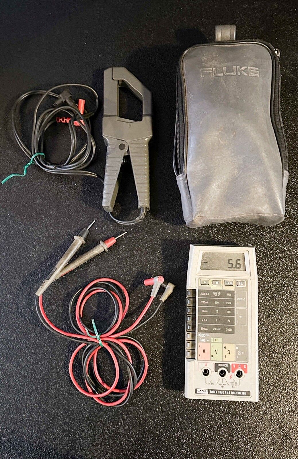 FLUKE 8060A Multimeter w/ 80i-400 + Leads *Read* 【公式通販】 FLUKE 8060A Multimeter w/ 80i-400 + Leads *Read* 【公式通販】