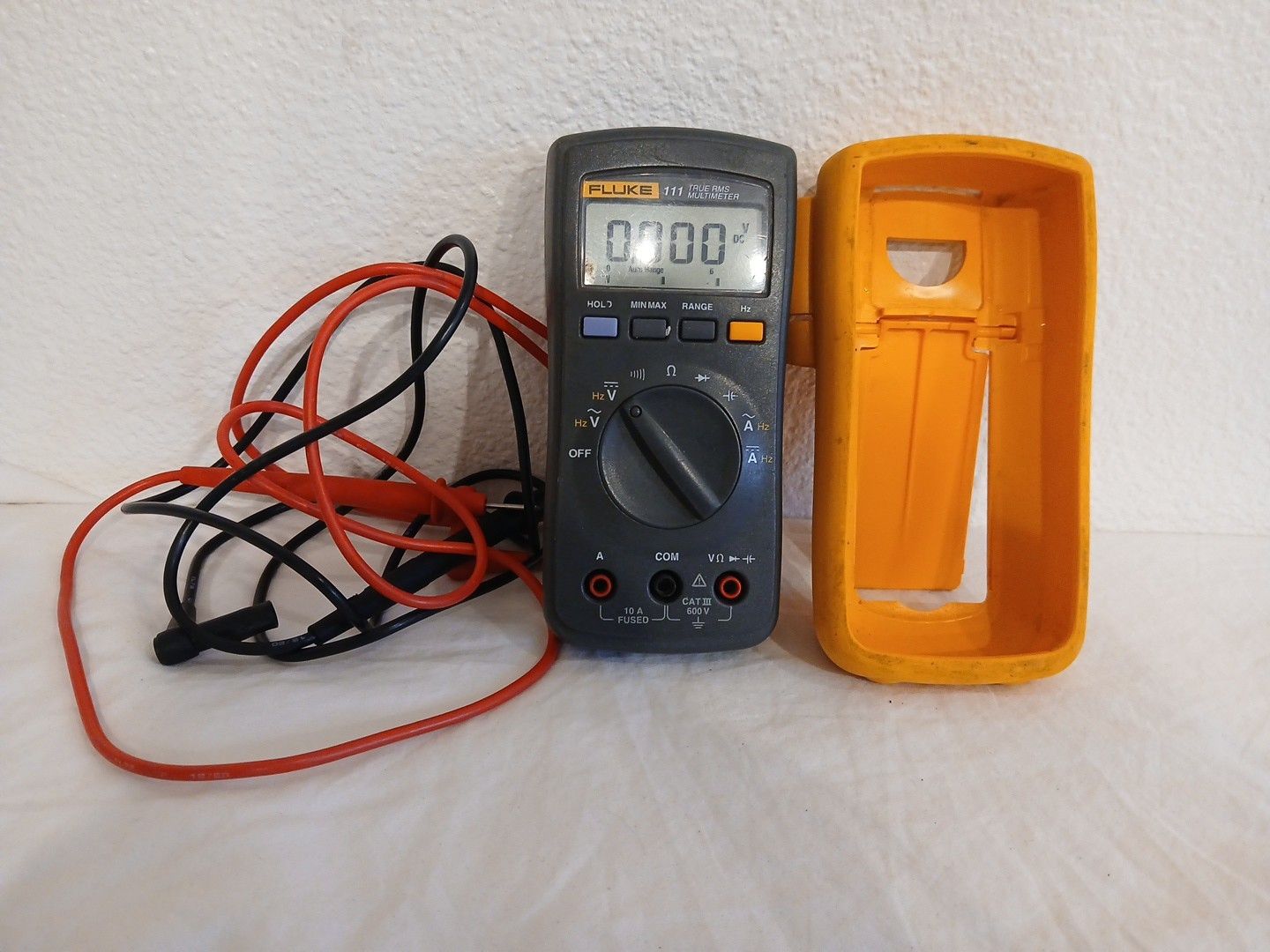 Fluke 111 True RMS Multimeter
