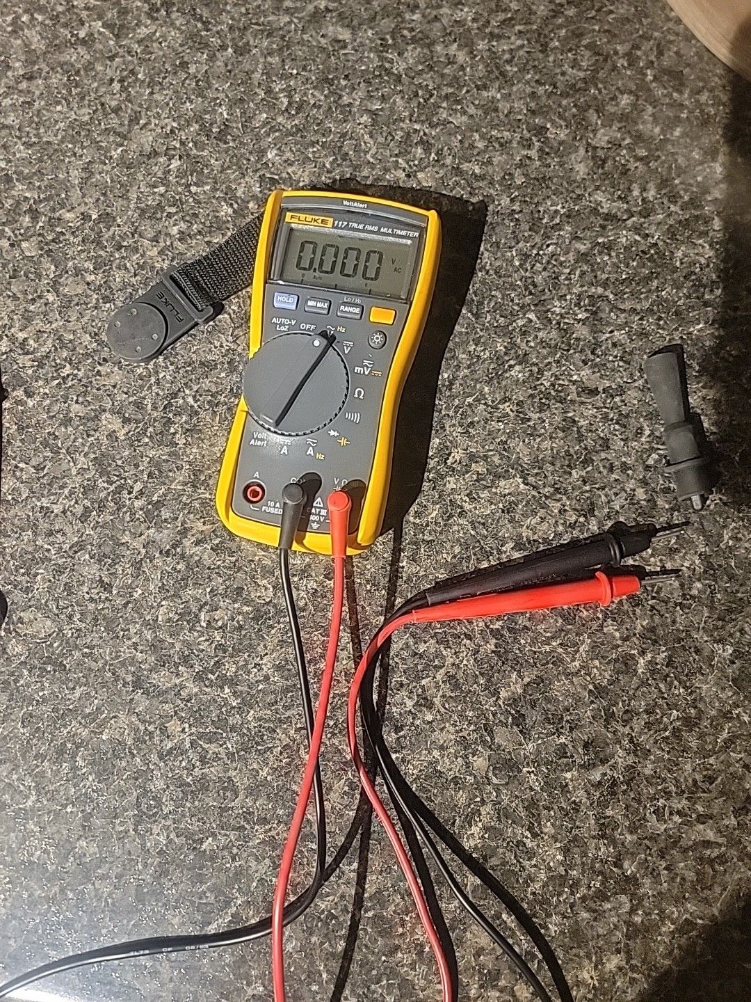 Fluke 115 600 VAC Field True RMS Digital Multimeter